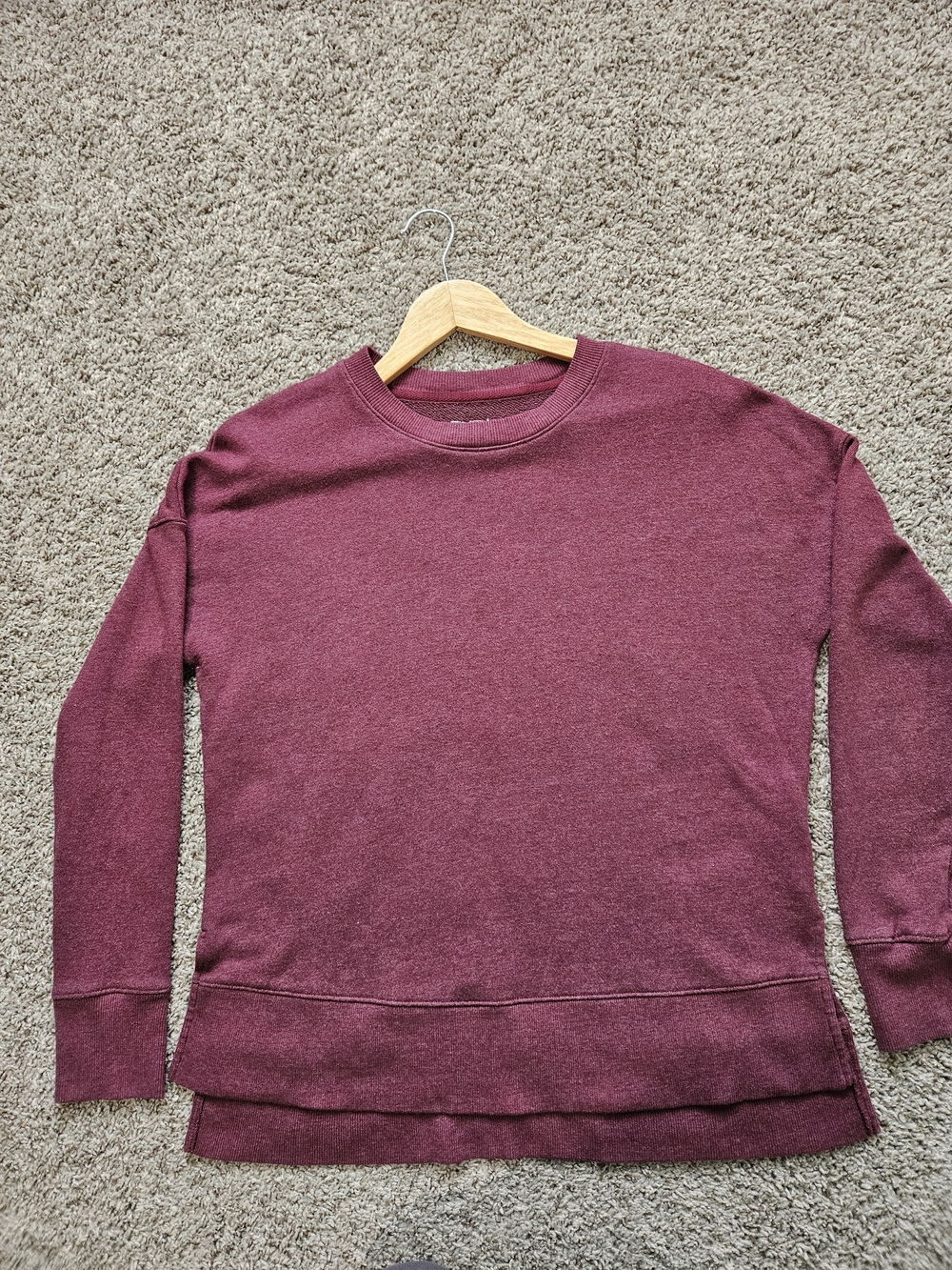 Time and Tru Women's Crewneck Sweater in Burgundy
